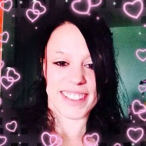 Meet your Posher, Roxanne